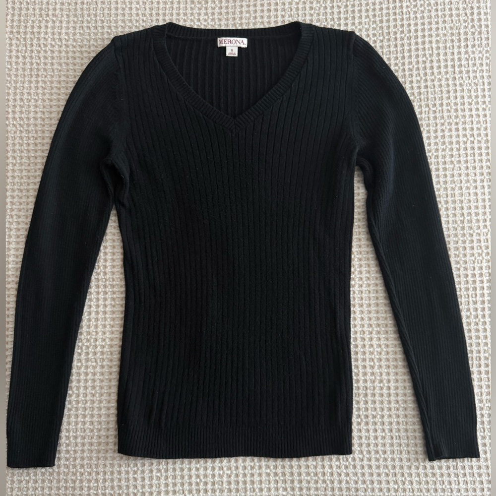 Merona Women's Classic Black V-Neck Sweater